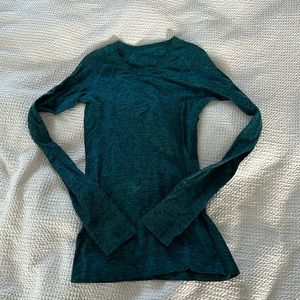LULULEMON LONG SLEEVE